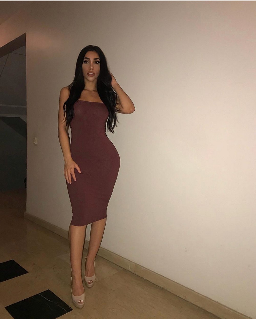 tightdresses68_001