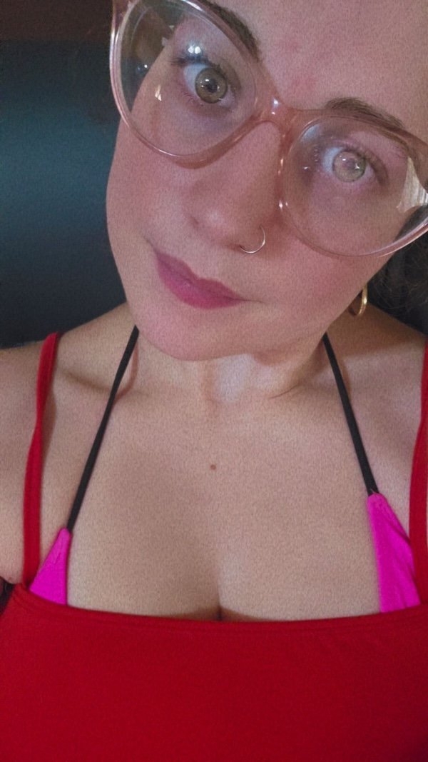 girlswithglasses38_030