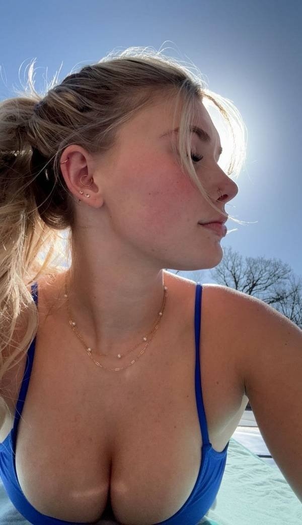 bikinigirls100_050