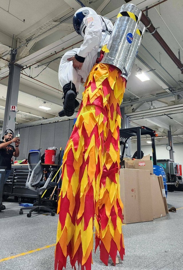 pregnanthalloweencostumes2_002