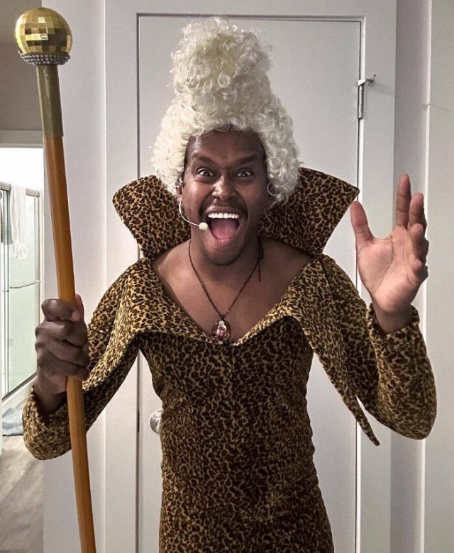 pregnanthalloweencostumes2_007