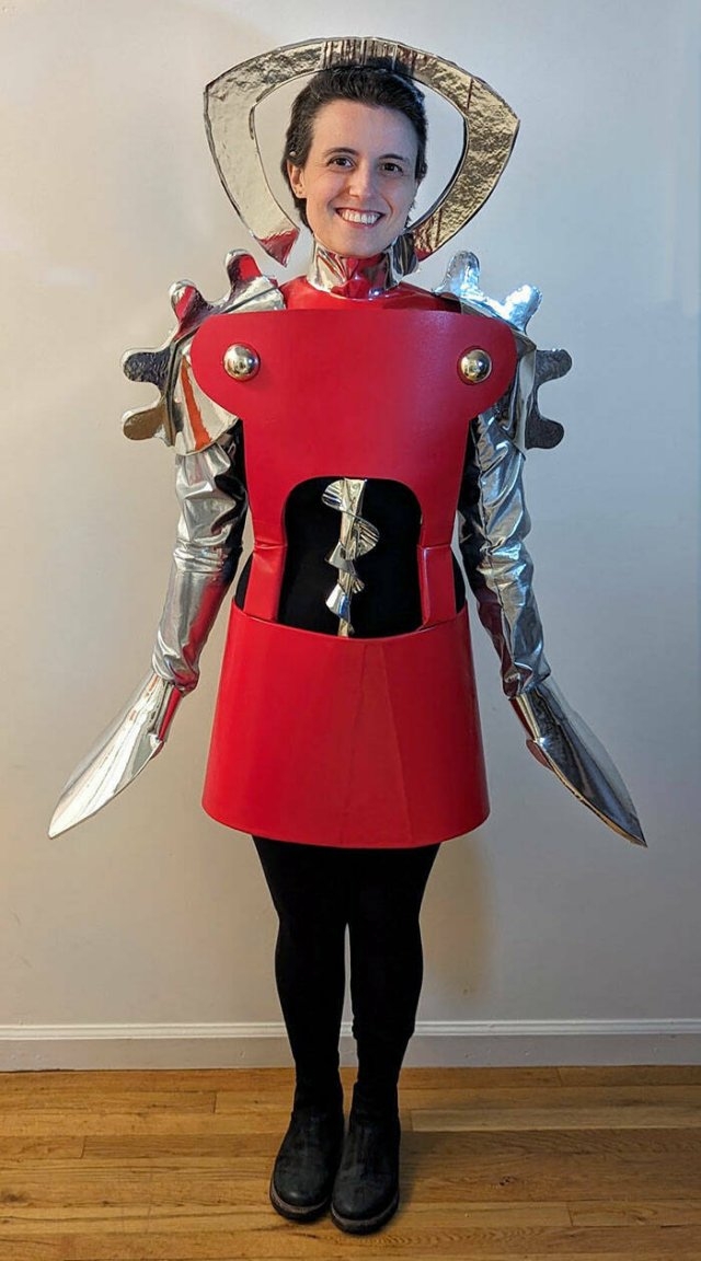 pregnanthalloweencostumes2_011