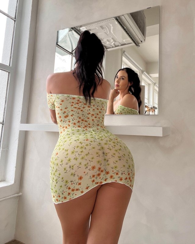 tightdresses72_048