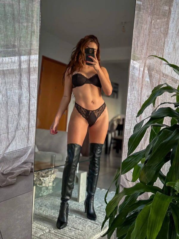 girlslingerie137_059