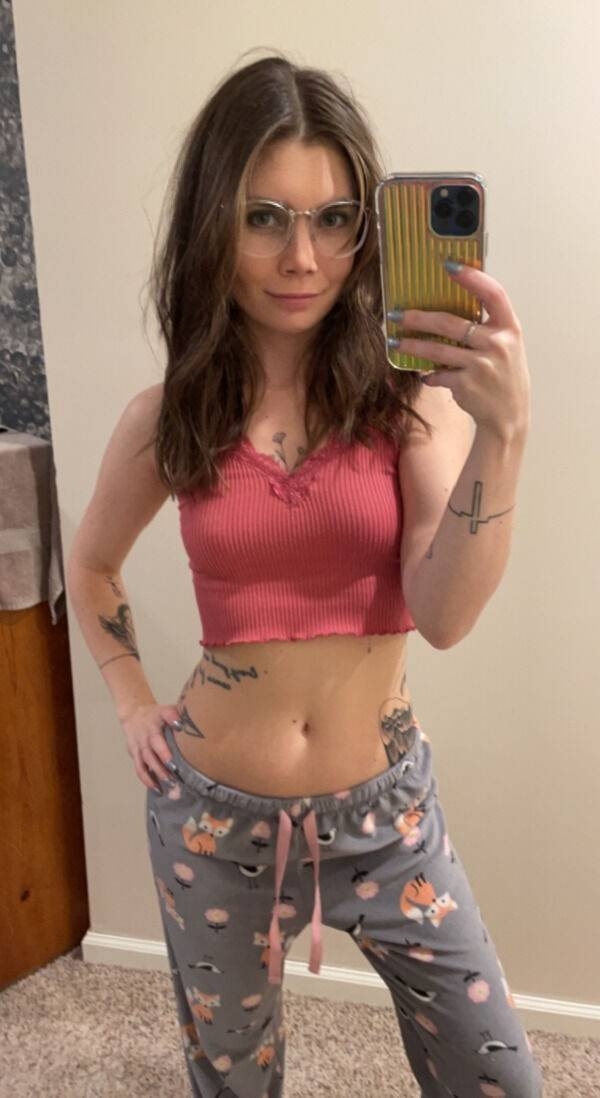 girlswithglasses39_001