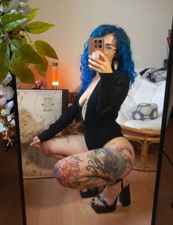 girlswithglasses39_014