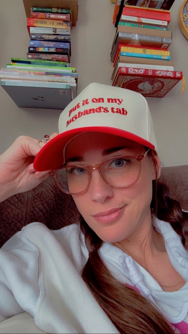 girlswithglasses40_034