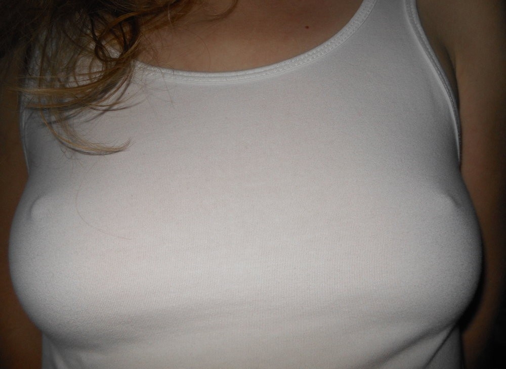 braless113_072