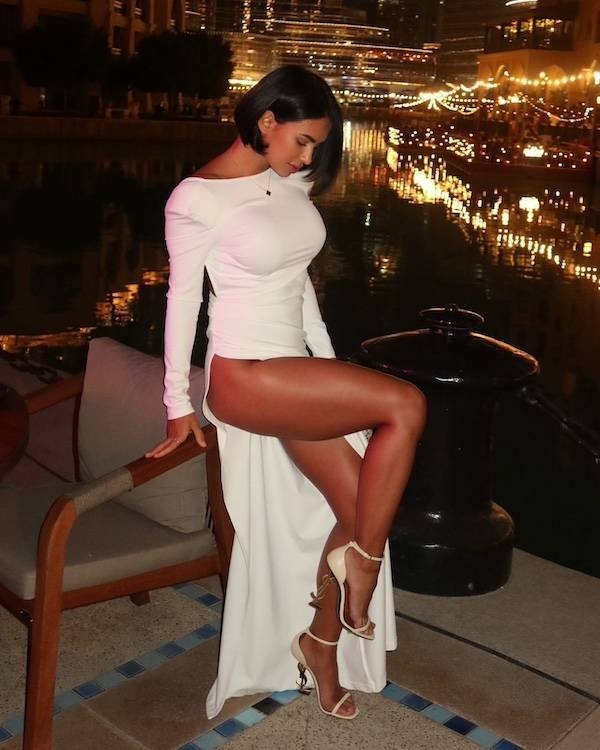 tightdresses75_055