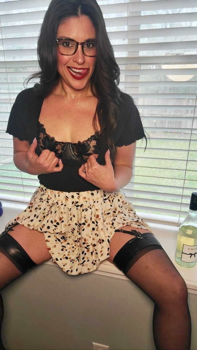 girlswithglasses43_003