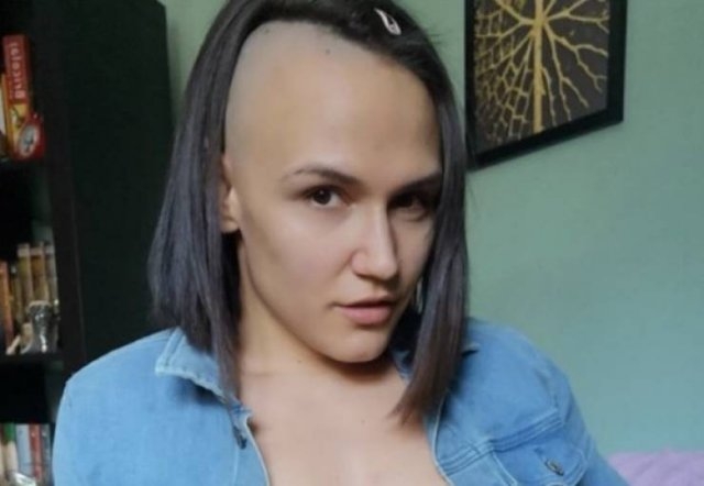 weirdhair101_040