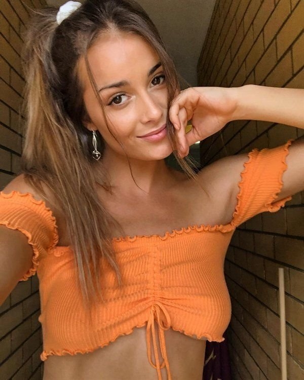braless119_011