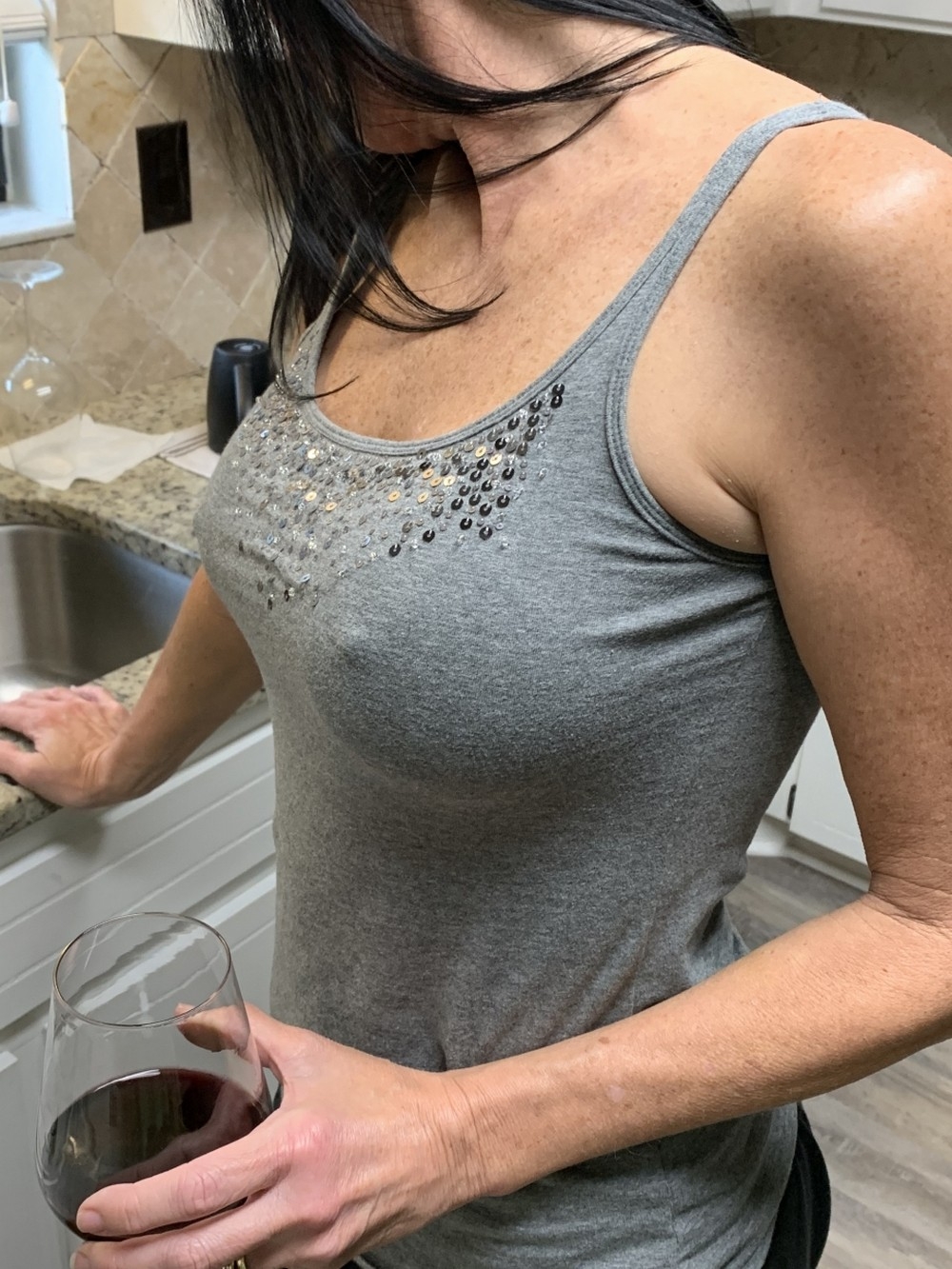 braless119_058