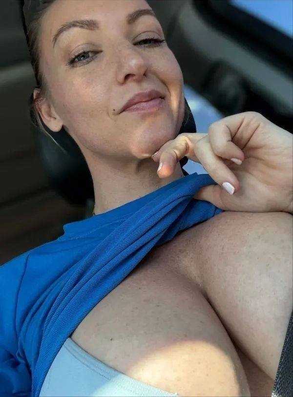 busty209_042