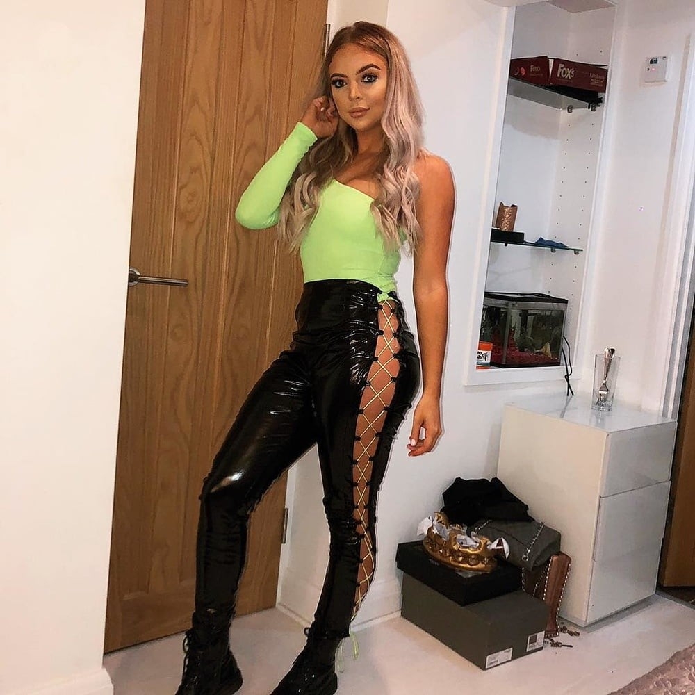 girlsinlatexleather33_007