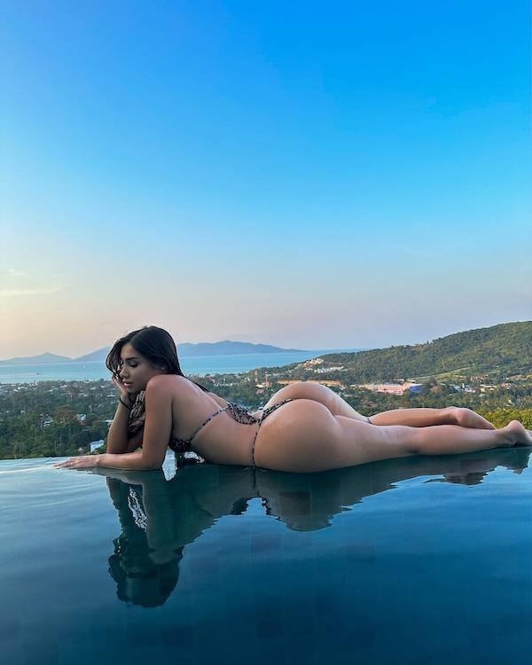 booty153_022