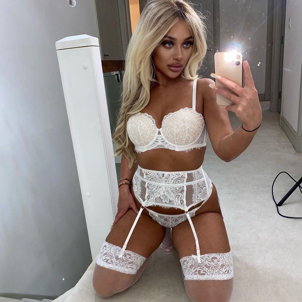 girlslingerie147_046