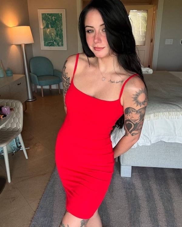 tightdresses83_030