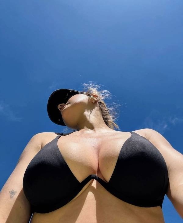 busty220_059