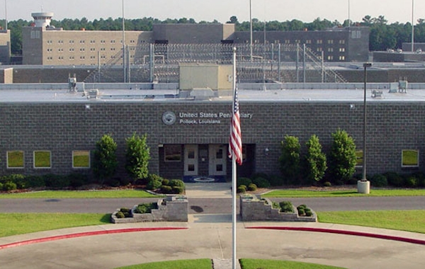 mostdangerousprison_008