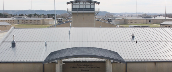 mostdangerousprison_010