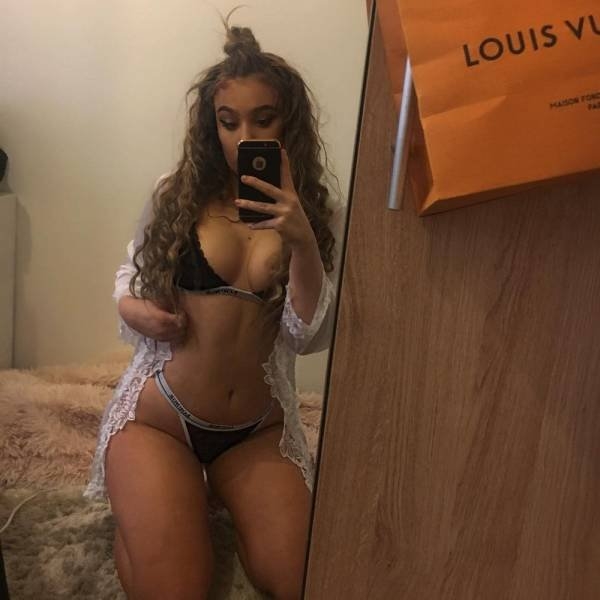 selfies89_052