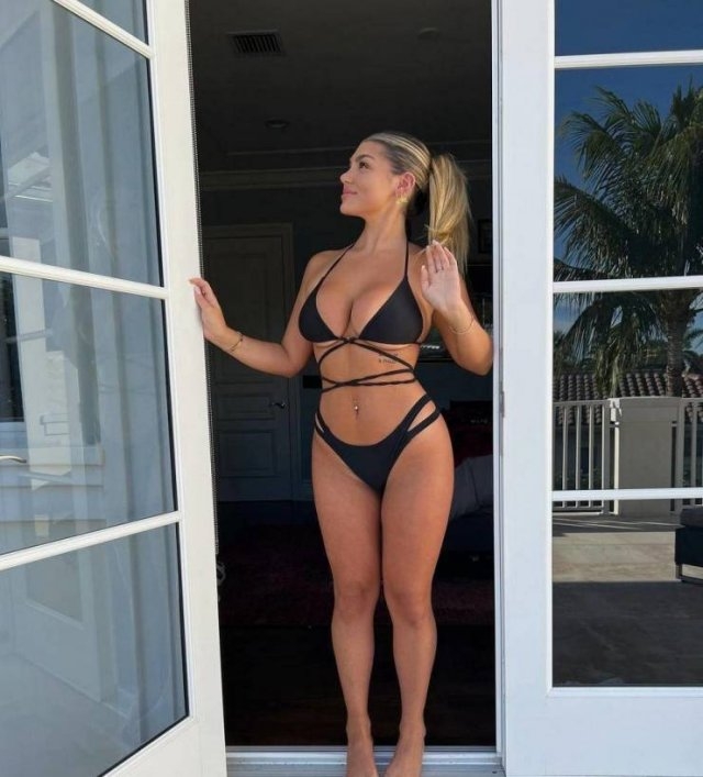 bikinigirls111_074