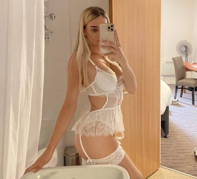 girlslingerie157_024