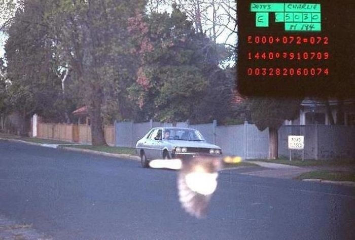 glitches2_025