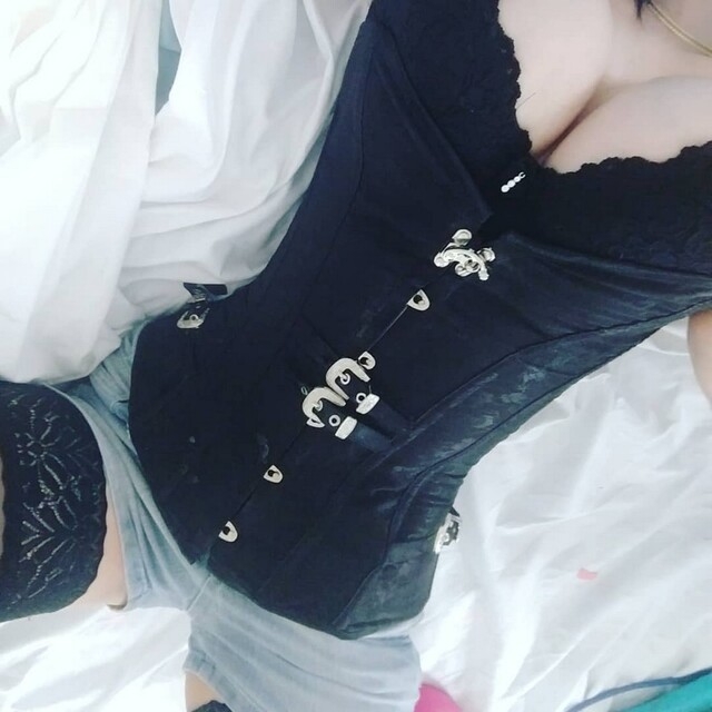 girlsincorsets24_037