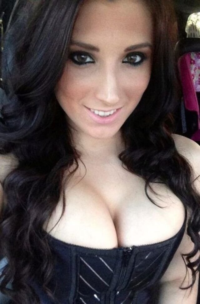 girlsincorsets25_026