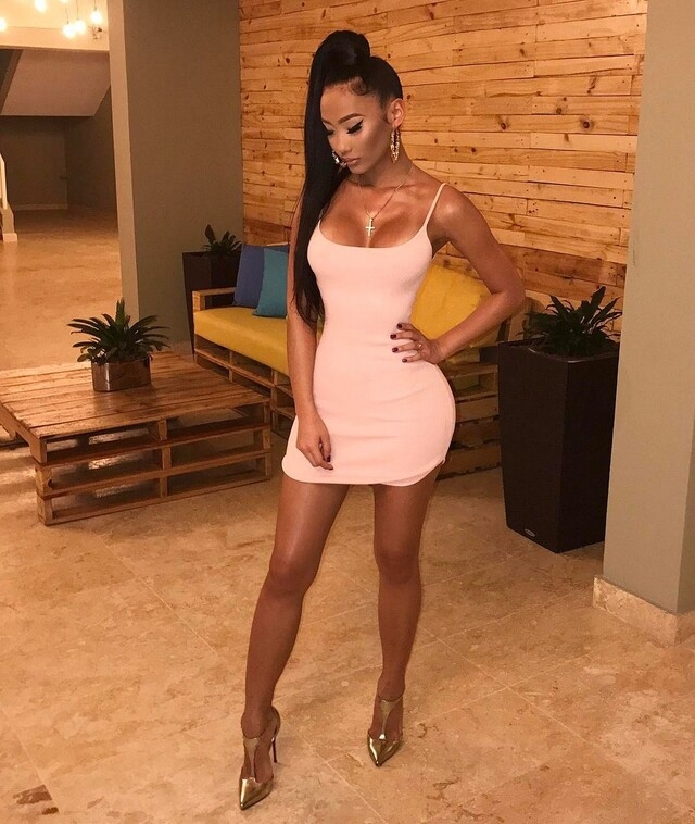 tightdresses105_002