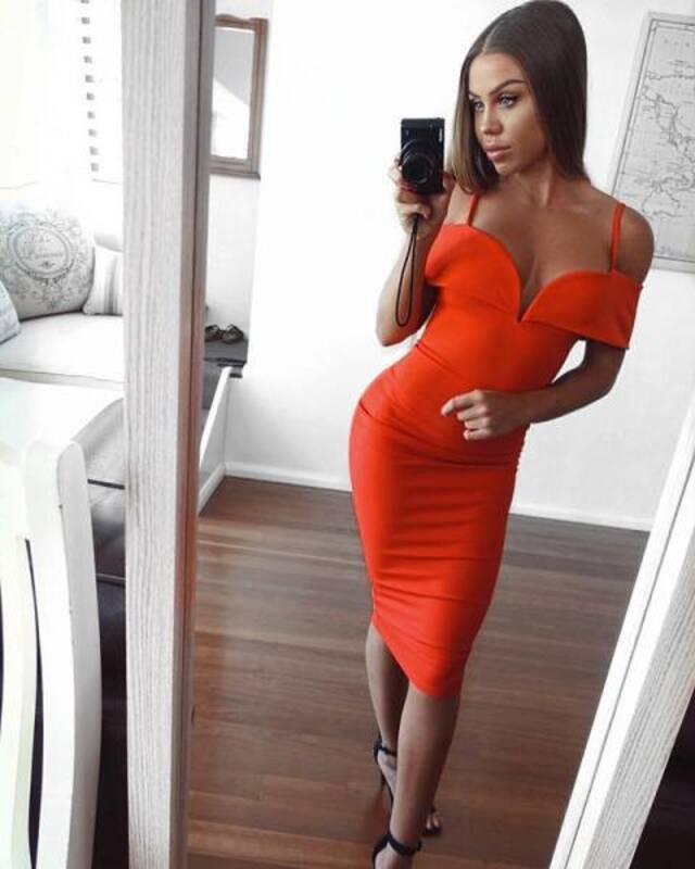 tightdresses105_058