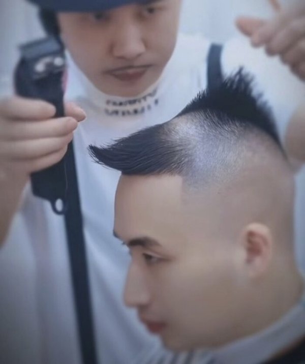 weirdhair125_011