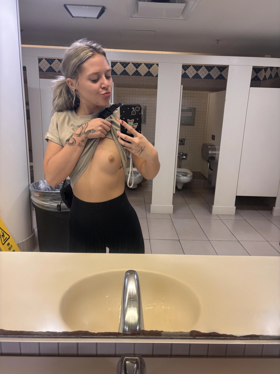 beautifulgirls799_072