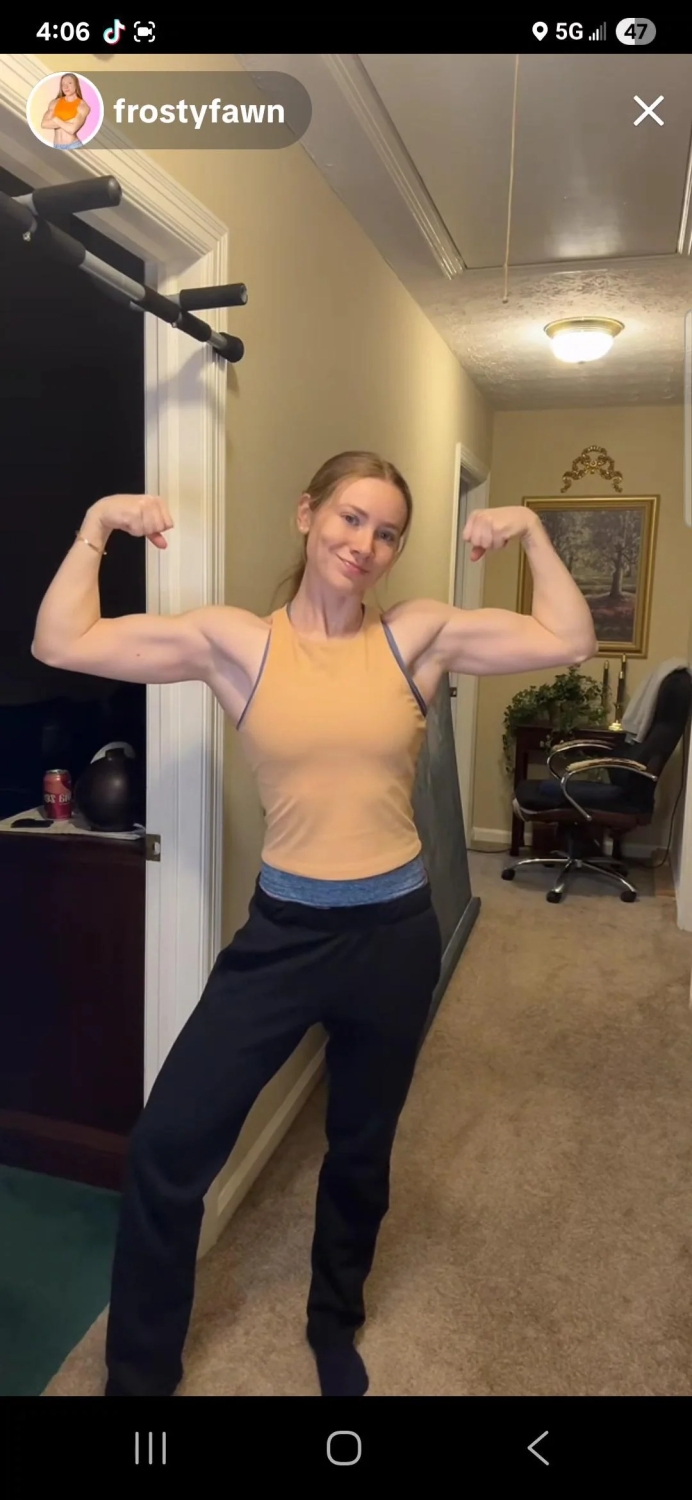 fitnessgirls32_049