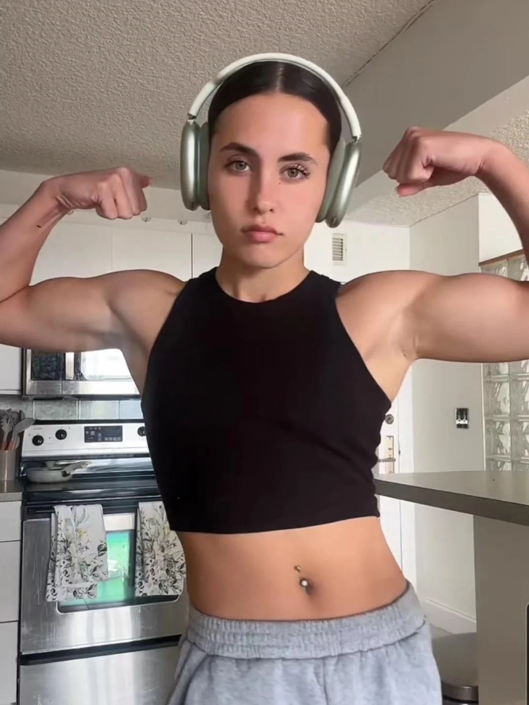 fitnessgirls32_052