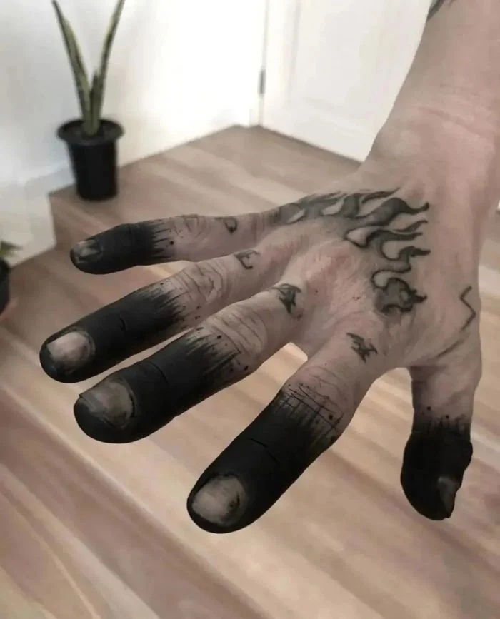 interestingtattoos30_030