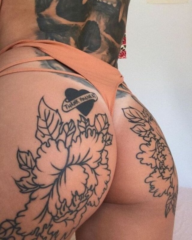 tattoogirls28_019