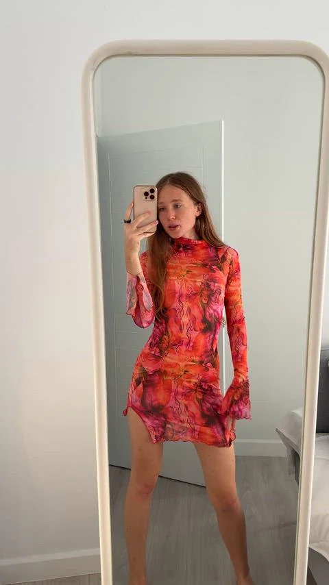 tightdresses106_056