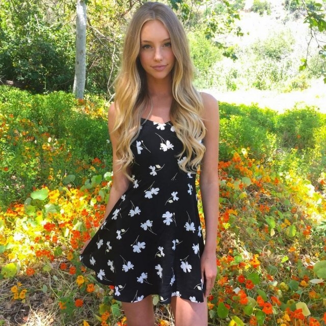 tightdresses108_041 tightdresses108_041
