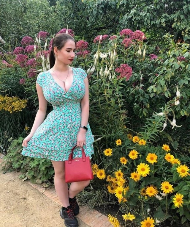tightdresses108_045 tightdresses108_045
