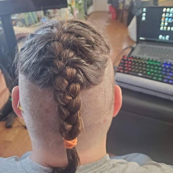 weirdhair127_001