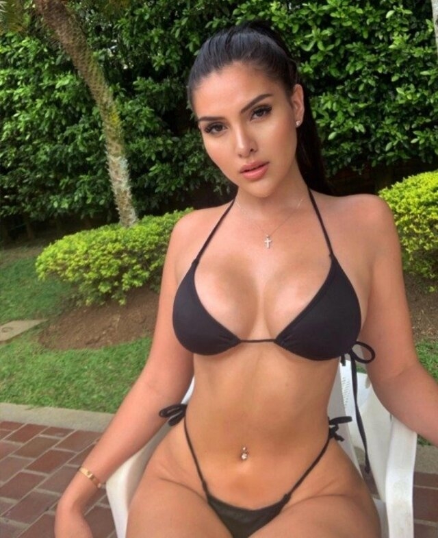 bikinigirls139_038