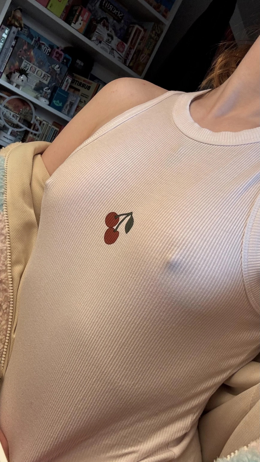braless139_017