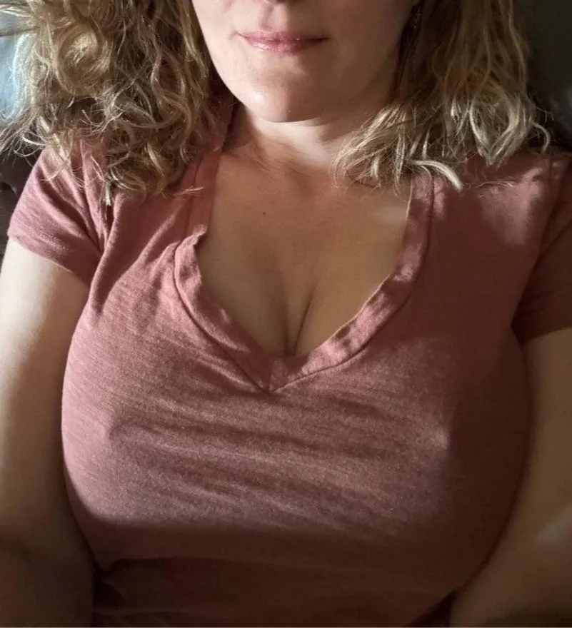 braless139_023