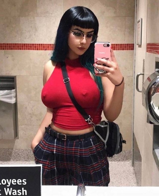 braless141_010