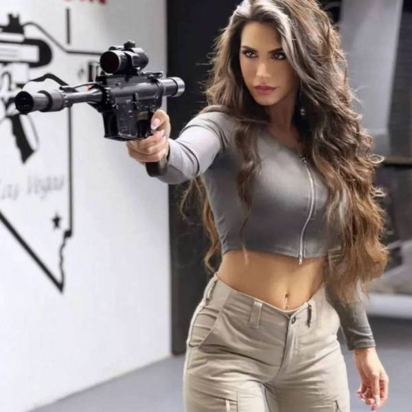 girlsandguns4_018
