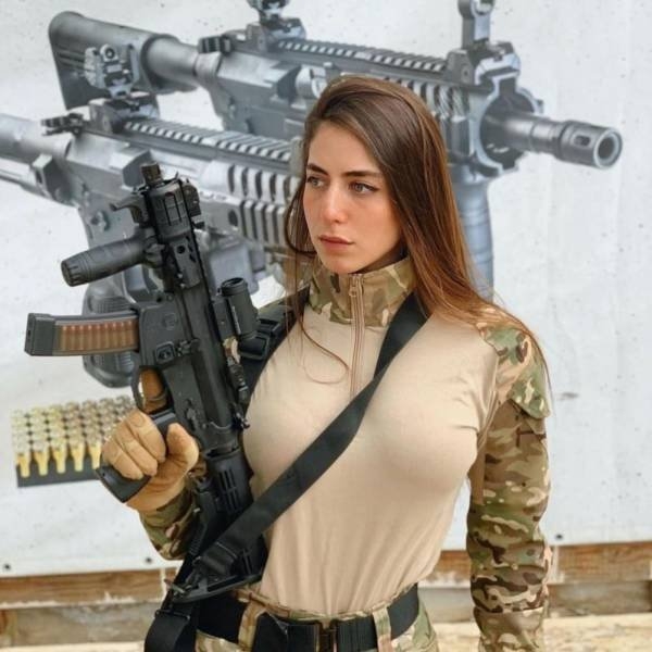 girlsandguns4_026