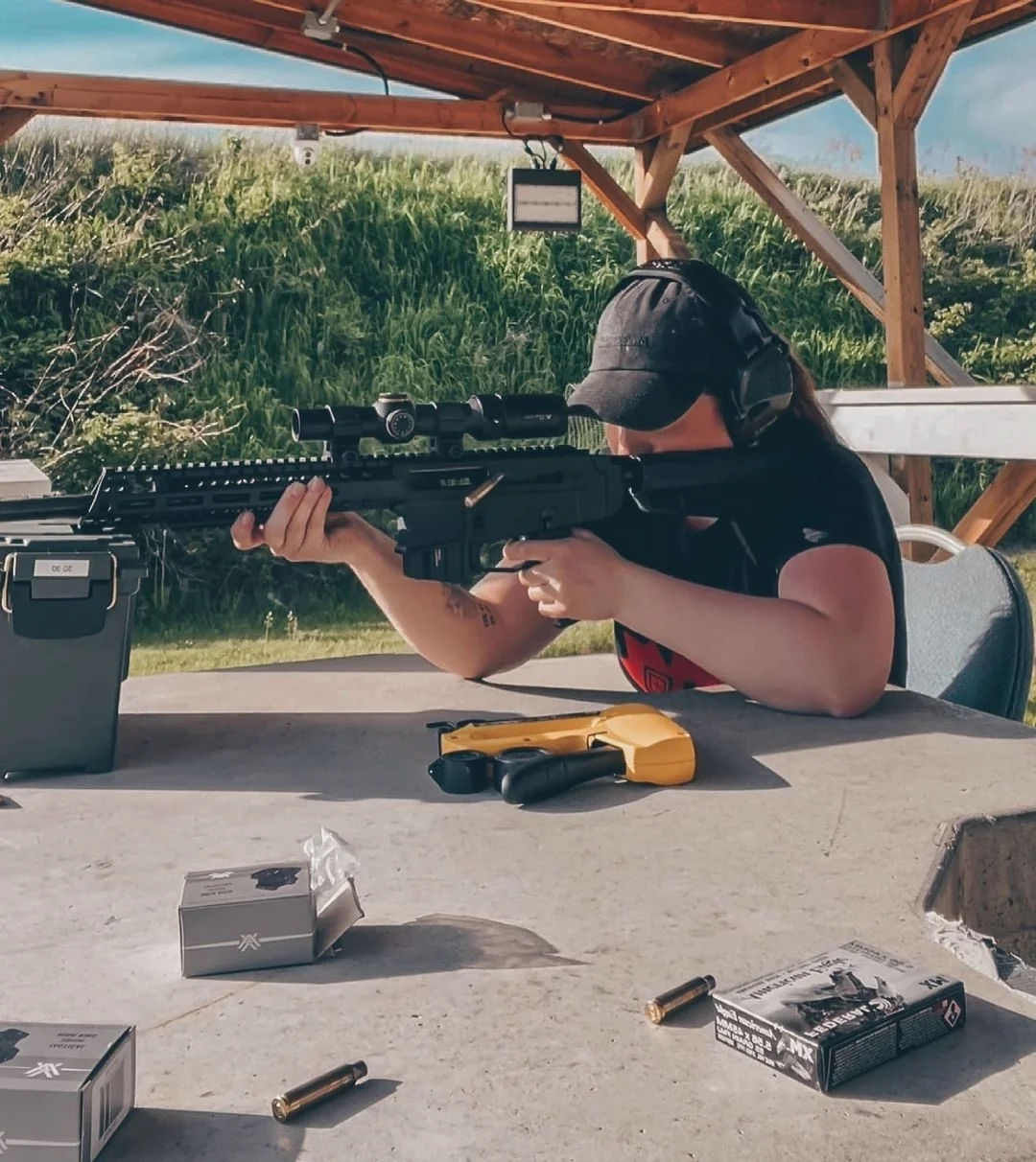girlsandguns4_073